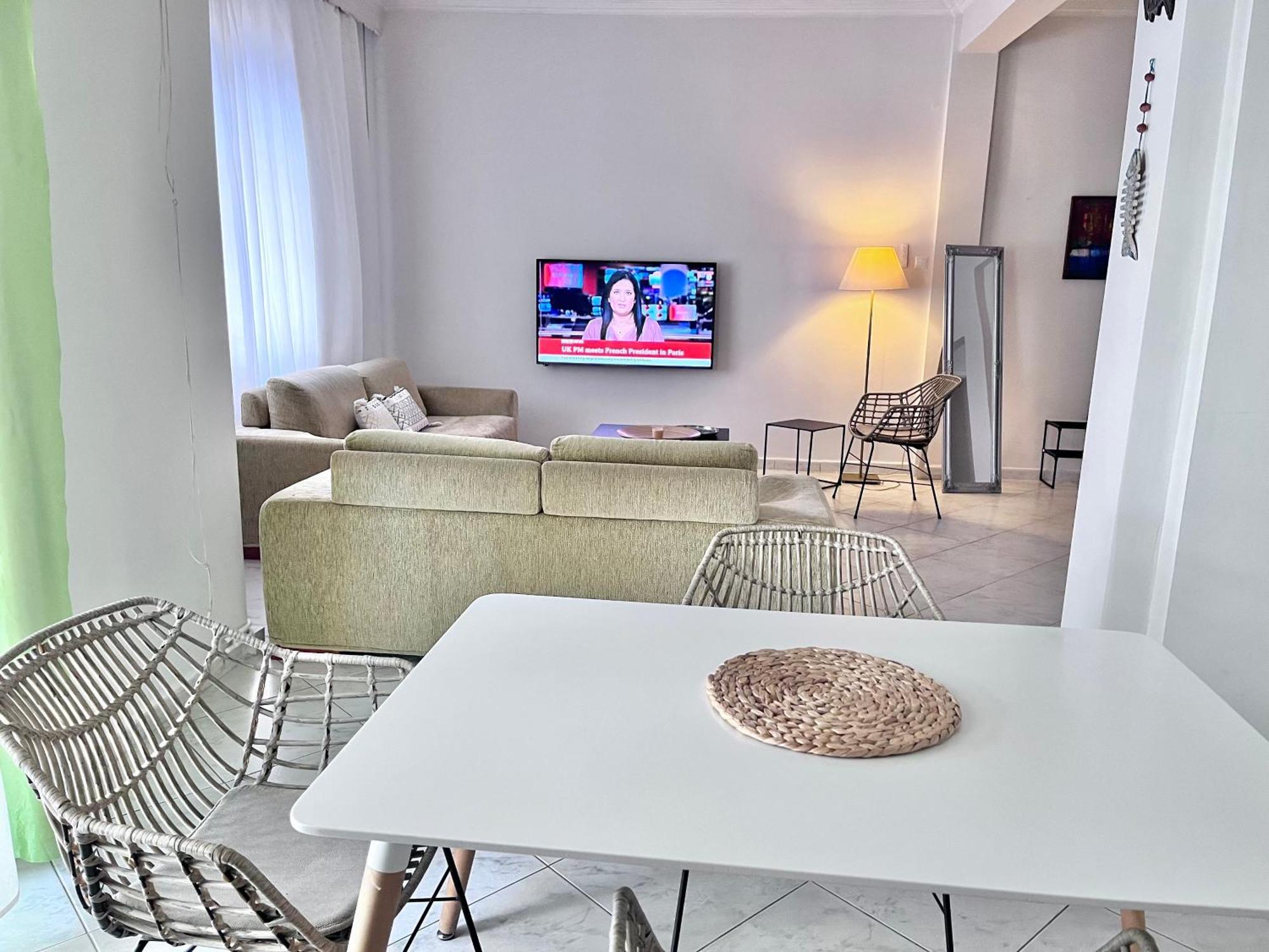 Central 7 - Stylish Apartment Komotini Exterior foto